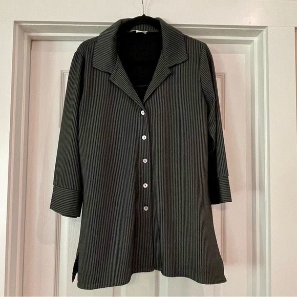 Simply Noelle tunic top. Grey with black stripes. Long sleeve. Size S/M - Picture 1 of 7